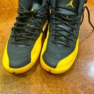 AIR JORDAN 12 RETRO (GS) GOLD-BLACK